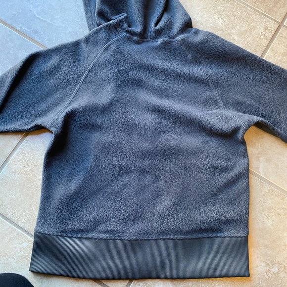 The north face little boys, gray lightweight zip up hoodie size extra small - Picture 2 of 3